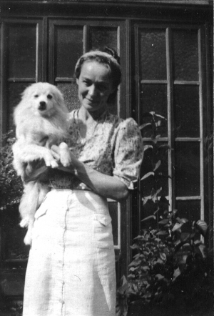 Georgette Magritte e Jackie, Bruxelles 1945 circa