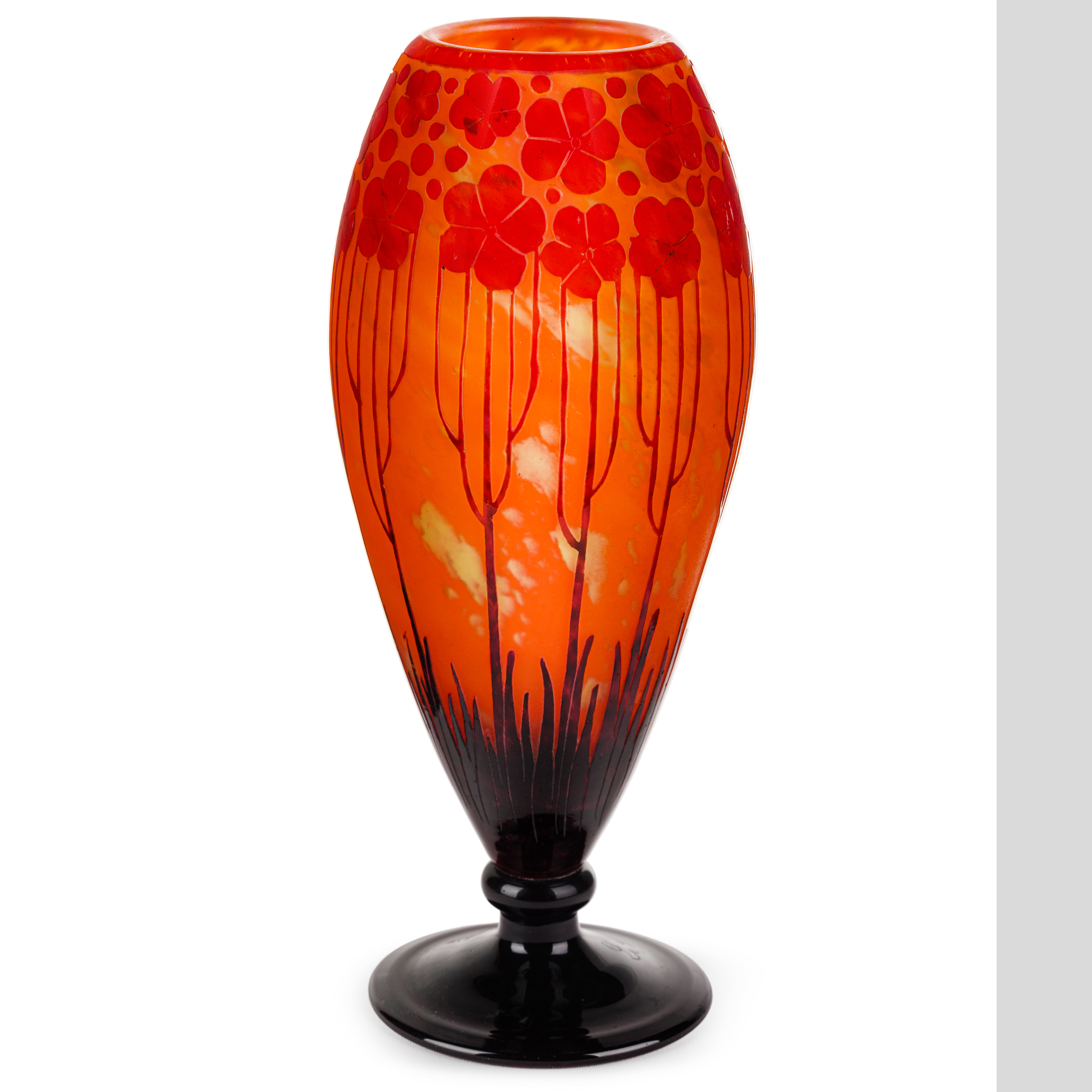 A LE VERRE FRANCAISE GLASS VASE, FIRST QUARTER 20TH CENTURY; SLIGHTLY WORN
