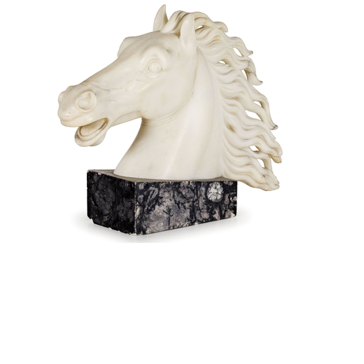 GRUPPO IN MARMO, XX SECOLO raffigurante testa di cavallo imbizzarrito, base in marmo diverso<br>Alt.