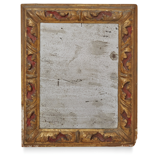 CORNICE IN LEGNO INTAGLIATO, LACCATO E DORATO, XVII-XVIII SECOLO squadrata e montata a specchio, le 