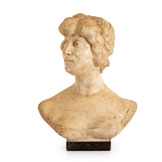 SCULTORE DEL XIX-XX SECOLO <br>Busto di donna <br>Monogramma sul retro <br>Marmo, alt. cm 47