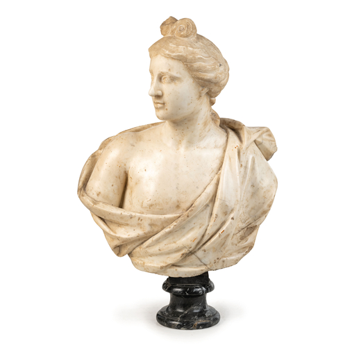 SCULTURA IN MARMO, XVIII SECOLO raffigurante busto femminile da repertori classici, base a plinto ci