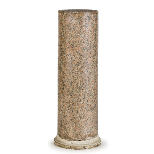COLONNA REGGIBUSTO IN GRANITO ROSA ANTICO, XVIII SECOLO poggia su base circolare e modanata in marmo