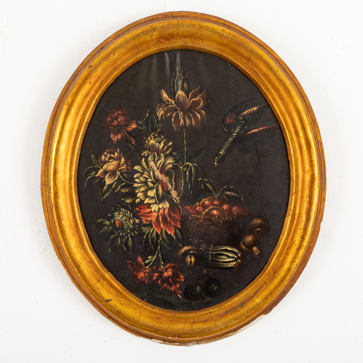 PITTORE DEL XIX-XX SECOLO <br>Natura morta con fiori e frutta <br>Olio su tela, cm 49X39