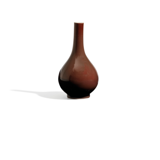 PICCOLO VASO A BOTTIGLIA IN PORCELLANA SMALTATA DI ROSSO, CINA, XVIII SECOLO The pear-shaped vase wi