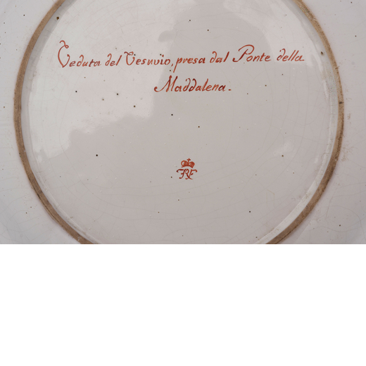PIATTO IN PORCELLANA POLICROMA, MANIFATTURA DI NAPOLI, CIRCA 1784-1788