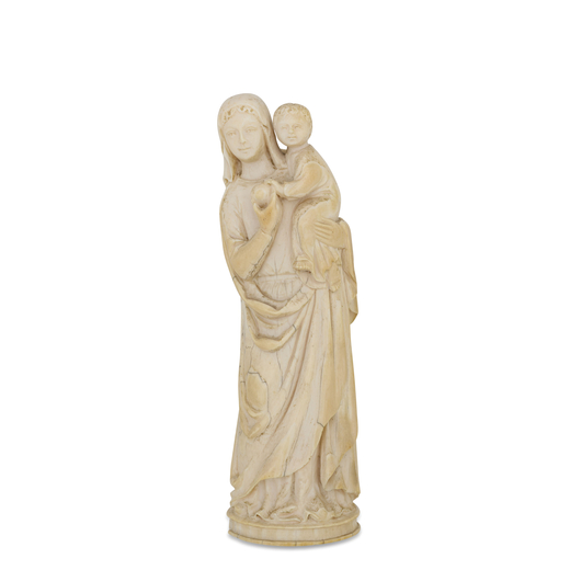 GRUPPO IN AVORIO, XIX SECOLO raffigurante la Vergine con Bambino; difetti <br>Alt. cm 16,5