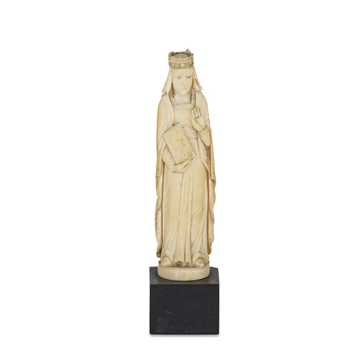 FIGURA IN OSSO, XIX SECOLO raffigurante una santa incoronata; difetti<br>Alt. cm 18 con base