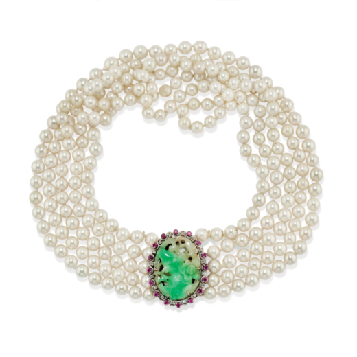 COLLIER PERLES DE CULTURE, JADÉITE, RUBIS ET DIAMANTS composé de cinq rangées de perles de cultur