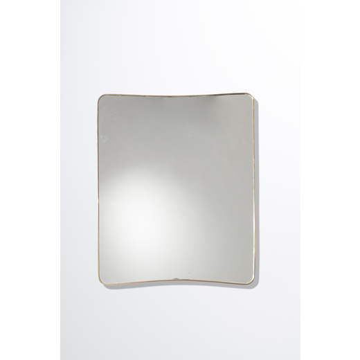 MANIFATTURA ITALIANA Specchio. Ottone, legno, cristallo specchiato. Italia anni 50.<br>cm 92x78x2,5