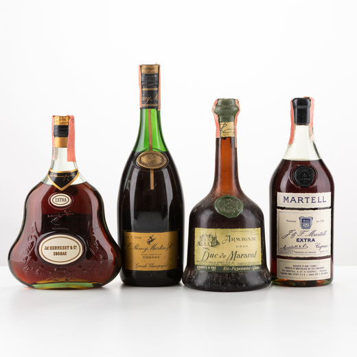 Selezione Cognac  Martell Extra Cognac - 1 bt<br>Confezione originale singola<br>Duc de Maravat Vieu