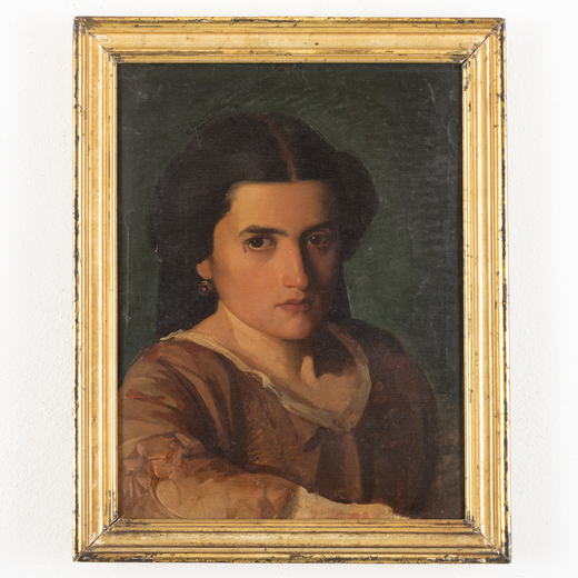 PITTORE DEL XIX SECOLO <br>Ritratto di giovane ragazza <br>Olio su carta applicata su tavola, cm 40,