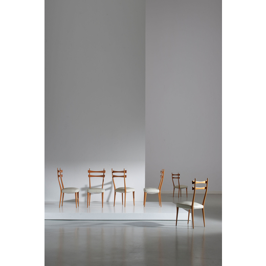 MANIFATTURA ITALIANA Sei sedie. Legno di faggio vinilpelle imbottita, Italia anni 50 <br>cm 97x45x50