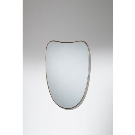 MANIFATTURA ITALIANA Specchio. Ottone, cristallo specchiato. Italia anni 50. <br>cm 70x44x2