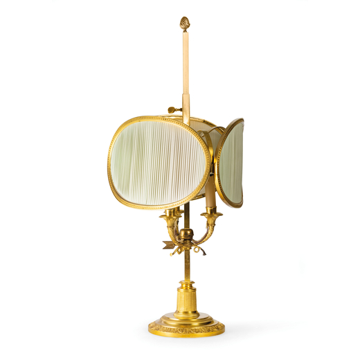 LAMPADE BUILLOTTE IN BRONZO DORATO, XIX-XX SECOLO di gusto classico a tre luci, paralume telescopico