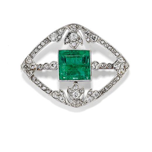 BROCHE EN OR, PLATINE, ÉMERAUDE ET DIAMANTS, VERS 1910 rhomboïdale avec diamants taille ancienne a