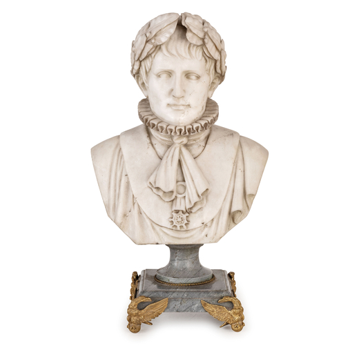SCULTURA IN IN MARMO, XIX SECOLO  raffigurante busto di Napoleone imperatore, base squadrata in marm