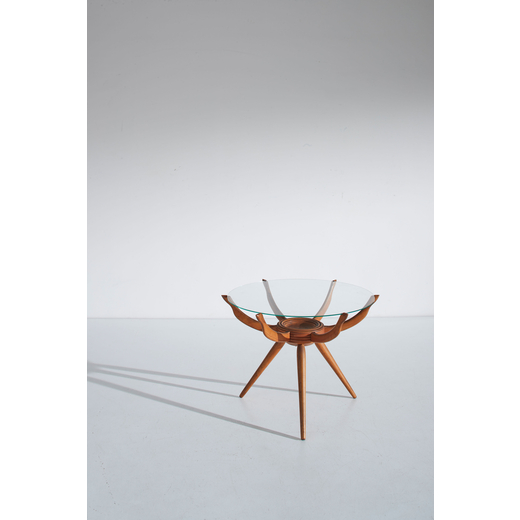 CARLO DE CARLI (ATTRIB. A) Tavolino. Legno di faggio, cristallo molato. Italia anni 50.<br>cm 49x65