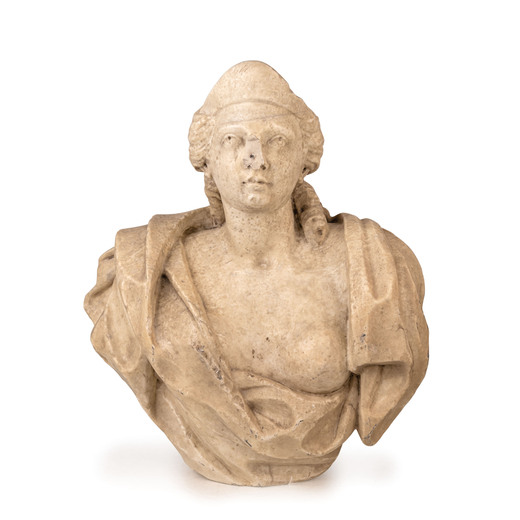 SCULTURA IN MARMO, XVIII SECOLO raffigurante busto femminile panneggiato e tratta da repertori class