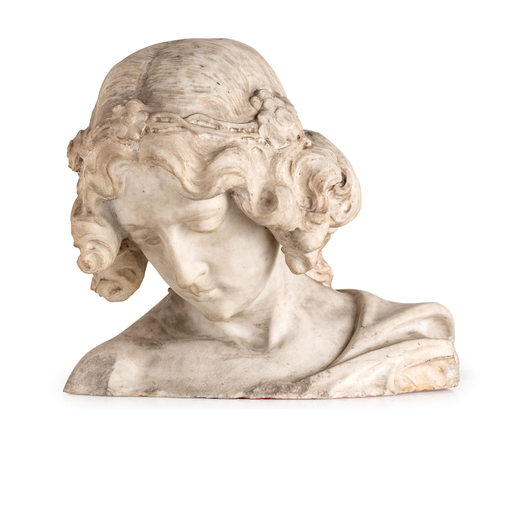 SCULTURA IN MARMO, XIX SECOLO  raffigurante busto di fanciulla con corona di fiori in testa; usure, 