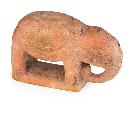 ELEFANTE IN MARMO, CINA, XVIII-XIX SECOLO ALT. CM 13 LUNG. CM 19<br>A CARVED MARBLE ELEPHANT, CHINA,