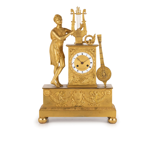 OROLOGIO DAPPOGGIO IN BRONZO DORATO CON ALLEGORIA DELLA MUSICA, FRANCIA, 1840 CIRCA orologio dappogg