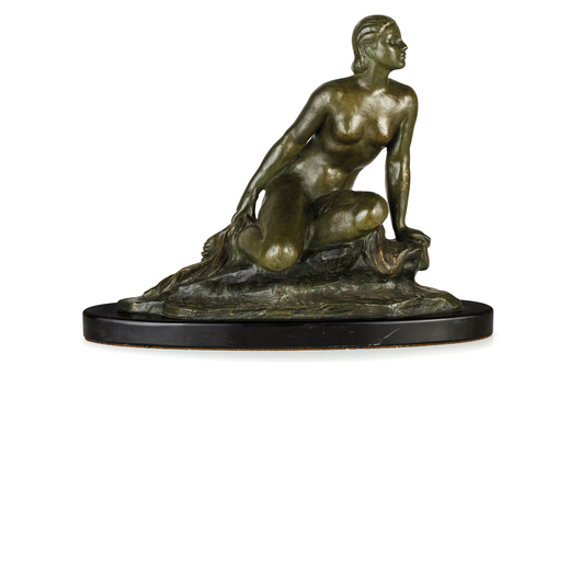 UGO CIPRIANI (Firenze, 1887 ; Parigi, 1960)<br>Nudo femminile<br>Bronzo a patina verde su base ovale
