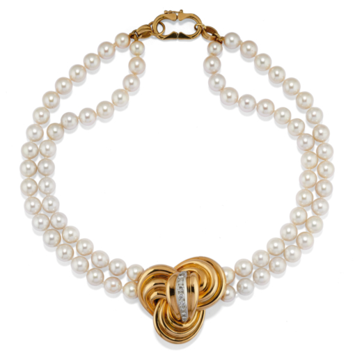 COLLIER EN OR, PERLES DE CULTURE ET DIAMANTS composé de deux rangs de perles de culture dun diamèt