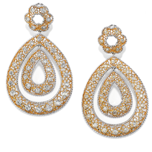 BOUCLES DOREILLES PENDENTIF AVEC DIAMANTS  Réalisées en or bicolore avec diamants taille brillant.