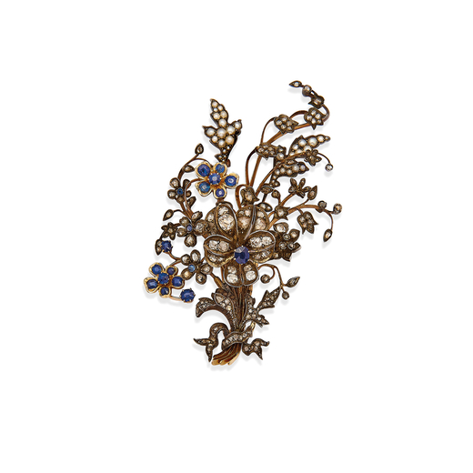 BROCHE AVEC SAPHIRS PERLES ET DIAMANTS, VERS 1890 réalisée sous forme de branche fleurie décorée