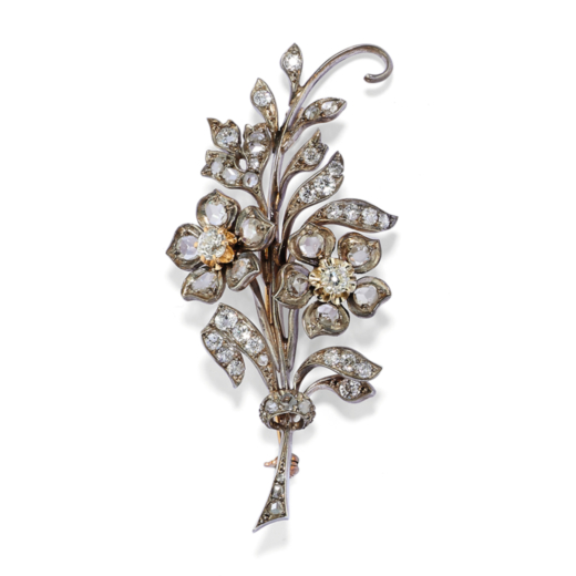 BROCHE EN OR ARGENT ET DIAMANTS  Motif bouquet de fleurs avec diamants taille ancienne et huit huit.