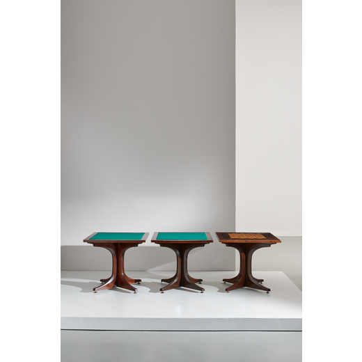 DAL NEGRO Tre tavoli da gioco. legno di faggio, legno di noce, legno di acero, panno, ottone. Italia