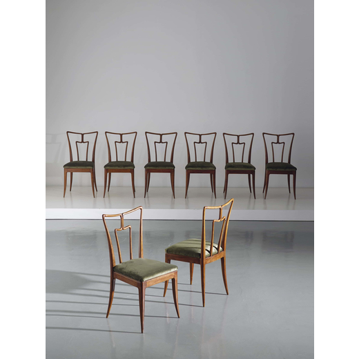 ARCH. GIUSEPPE MAZZANTI (8) Otto sedie. Legno di rovere, velluto imbottito. Italia anni 50.<br>cm 90