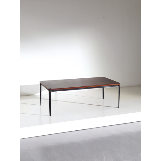 OSVALDO BORSANI    Tavolino mod. T61/b. Piattina metallica smaltata, ottone, legno. Produzione Tecno