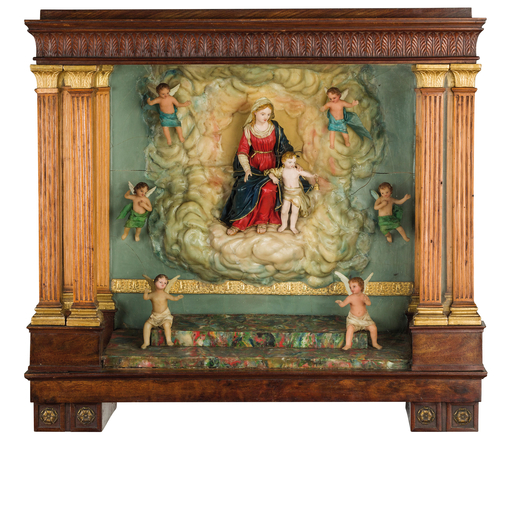 CEROPLASTA DEL XIX SECOLO composizione in cera policroma raffigurante Madonna col Bambino e angeli, 