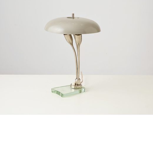LUMEN   Lampada da tavolo. Cristallo molato, ottone nichelato, alluminio smaltato. Produzione Lumen 