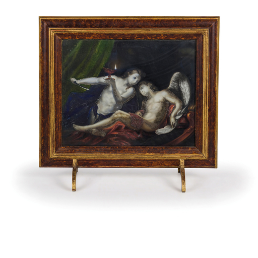 PARAFUOCO IN LEGNO LACCATO E DORATO, XIX-XX SECOLO con raffigurazione di Psiche e Amore dipinta su v