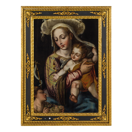 PITTORE SPAGNOLO DEL XVI-XVII SECOLO Madonna con il Bambino<br>Olio su tavola, cm 94X67<br>Provenien