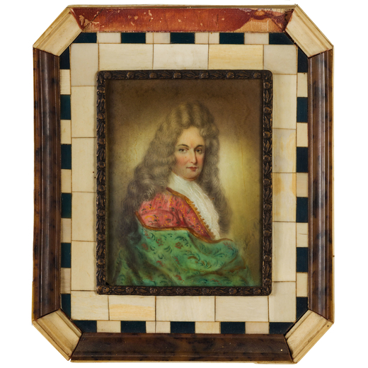 MINIATURA SU AVORIO, XIX-XX SECOLO raffigurante gentiluomo in stile Luigi XIV, entro cornice in avor