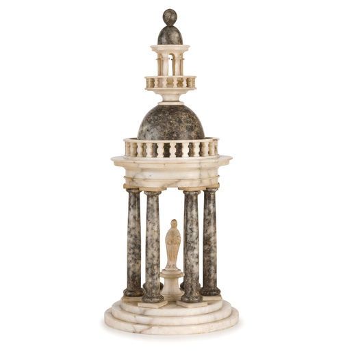GRUPPO IN MARMI DIVERSI, XIX SECOLO in forma di tempio architettonico a sezione circolare, base grad