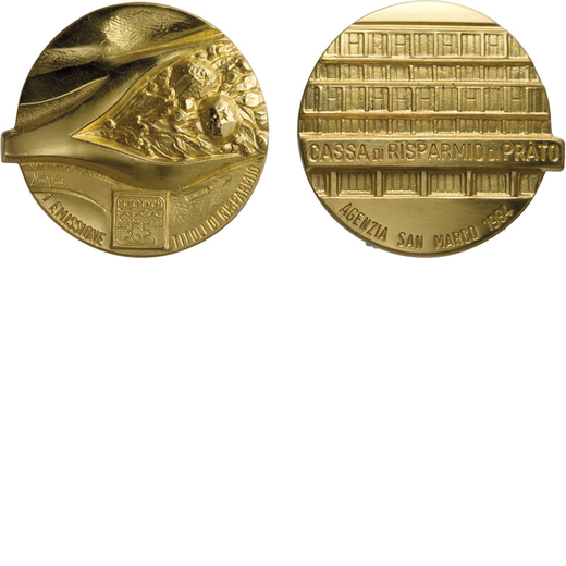 MEDAGLIE E DECORAZIONI. PRATO. Oro, 30 gr, 29x30 mm. SPL<br>Medaglia in oro della Cassa di Risparmio