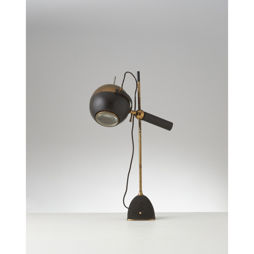 Oscar Torlasco (1934-2004) Model 578/G<br>Table lamp<br>Lacquered metal, brass, aluminum and glass<b