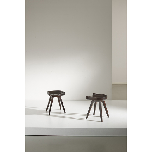 Mario Passanti (1901-1972) Pair of stools<br>Chestnut and sculpted oak<br>Model created circa 1954<b