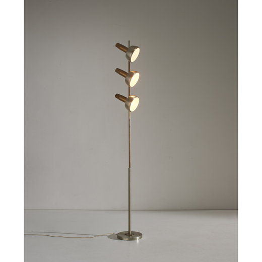 Oscar Torlasco (1934-2004) Model 590/T<br>Floor lamp<br>Lacquered metal, brass and aluminum<br>Edite